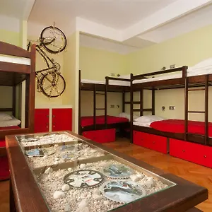 Hostal Helvetia - Private In Center And Old Town, Varsovia