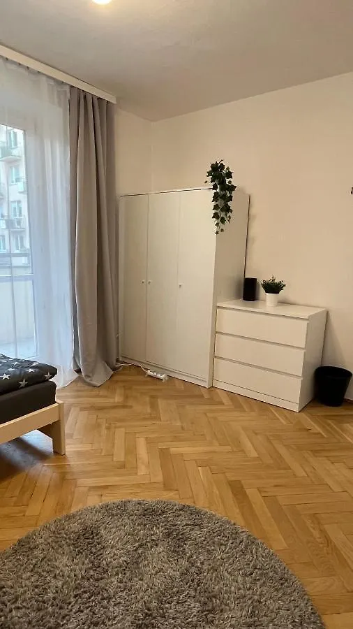 Ostello Warszawa Krucza Pokoje