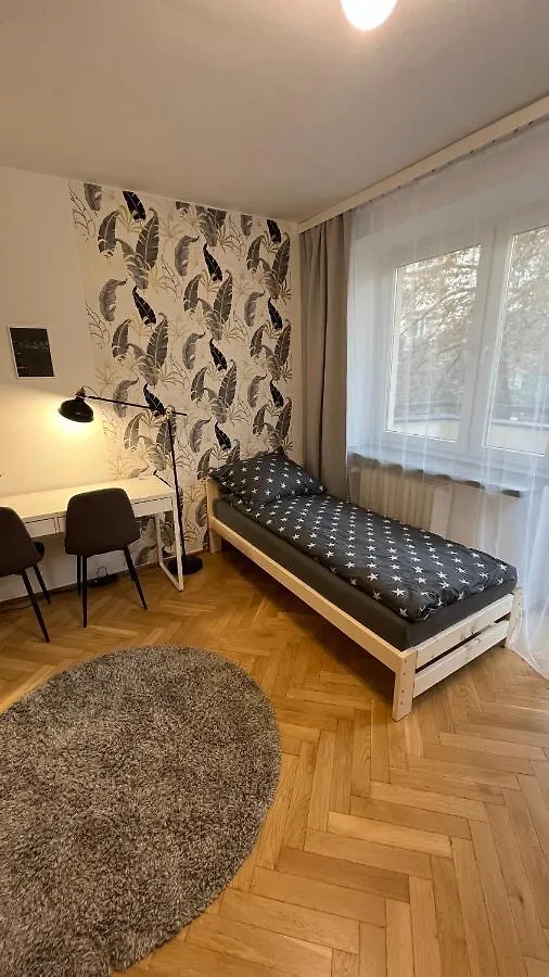 Hostel Warszawa Krucza Pokoje Poland